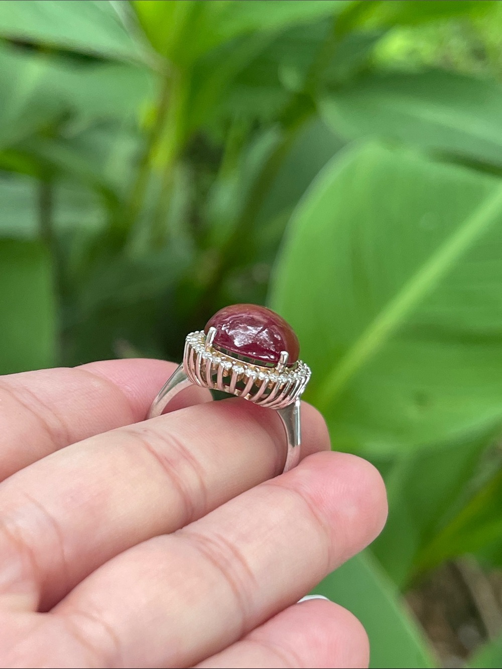 Natural Mozambique Ruby Cabochon Halo Ring in Deep Red - Unbranded 925 silver - Picture 10 of 11